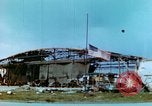 Image endommagé hangar allemand et USAAF Thunderbolts P47 Allemagne, 1945, de la seconde 17 séquences d'archives historiques vidéo 65675020424