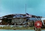 Image endommagé hangar allemand et USAAF Thunderbolts P47 Allemagne, 1945, de la seconde 25 séquences d'archives historiques vidéo 65675020424