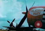 Image endommagé hangar allemand et USAAF Thunderbolts P47 Allemagne, 1945, de la seconde 42 séquences d'archives historiques vidéo 65675020424