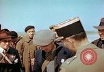 Standbild befreiten französische Soldaten Paris Frankreich, 1945, aus Sekunde 30 historischem Filmmaterial Videoclip 65675020433