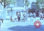 Standbild VE Day Celebrations Paris Frankreich, 1945, aus Sekunde 3 historischem Filmmaterial Videoclip 65675020434