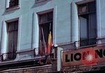 Standbild VE Day Celebrations Paris Frankreich, 1945, aus Sekunde 19 historischem Filmmaterial Videoclip 65675020434