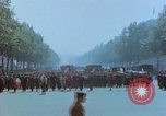 Standbild VE Day Celebrations Paris Frankreich, 1945, aus Sekunde 47 historischem Filmmaterial Videoclip 65675020434