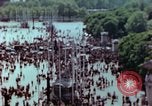 Standbild VE Day Feier Paris Frankreich, 1945, aus Sekunde 5 historischem Filmmaterial Videoclip 65675020435