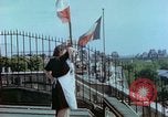 Standbild VE Day Feier Paris Frankreich, 1945, aus Sekunde 34 historischem Filmmaterial Videoclip 65675020435