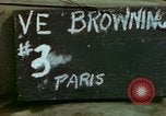 Standbild VE Day Celebrations Paris Frankreich, 1945, aus Sekunde 1 historischem Filmmaterial Videoclip 65675020436