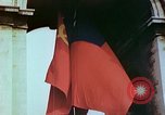 Standbild VE Day Celebrations Paris Frankreich, 1945, aus Sekunde 25 historischem Filmmaterial Videoclip 65675020436
