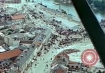 Standbild VE Day celebration Parade Paris Frankreich, 1945, aus Sekunde 7 historischem Filmmaterial Videoclip 65675020437