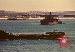 Standbild Matrose der US Navy im Hafen von Tunis Tunis Tunesien Tunis Port, 1943, aus Sekunde 8 historischem Filmmaterial Videoclip 65675020441