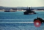 Standbild Matrose der US Navy im Hafen von Tunis Tunis Tunesien Tunis Port, 1943, aus Sekunde 28 historischem Filmmaterial Videoclip 65675020441