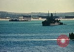 Standbild Matrose der US Navy im Hafen von Tunis Tunis Tunesien Tunis Port, 1943, aus Sekunde 34 historischem Filmmaterial Videoclip 65675020441