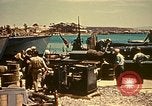 Standbild Matrose der US Navy im Hafen von Tunis Tunis Tunesien Tunis Port, 1943, aus Sekunde 53 historischem Filmmaterial Videoclip 65675020441