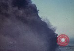 Standbild Bombardierung alliierter Schiffe im Hafen von Tunis Tunis Tunesien Tunis Port, 1943, aus Sekunde 7 historischem Filmmaterial Videoclip 65675020443