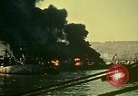 Standbild Bombardierung alliierter Schiffe im Hafen von Tunis Tunis Tunesien Tunis Port, 1943, aus Sekunde 14 historischem Filmmaterial Videoclip 65675020443