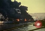 Standbild Bombardierung alliierter Schiffe im Hafen von Tunis Tunis Tunesien Tunis Port, 1943, aus Sekunde 16 historischem Filmmaterial Videoclip 65675020443