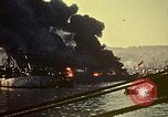 Standbild Bombardierung alliierter Schiffe im Hafen von Tunis Tunis Tunesien Tunis Port, 1943, aus Sekunde 17 historischem Filmmaterial Videoclip 65675020443