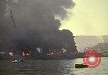 Standbild Bombardierung alliierter Schiffe im Hafen von Tunis Tunis Tunesien Tunis Port, 1943, aus Sekunde 30 historischem Filmmaterial Videoclip 65675020443