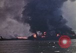 Standbild Bombardierung alliierter Schiffe im Hafen von Tunis Tunis Tunesien Tunis Port, 1943, aus Sekunde 37 historischem Filmmaterial Videoclip 65675020443