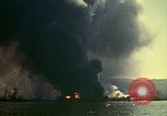 Standbild Bombardierung alliierter Schiffe im Hafen von Tunis Tunis Tunesien Tunis Port, 1943, aus Sekunde 46 historischem Filmmaterial Videoclip 65675020443