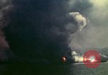 Standbild Bombardierung alliierter Schiffe im Hafen von Tunis Tunis Tunesien Tunis Port, 1943, aus Sekunde 62 historischem Filmmaterial Videoclip 65675020443