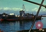 Immagine di Grandi landing craft fanteria Inghilterra, 1944, secondo 60 filmato di repertorio 65675020451