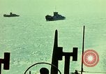 Immagine di Grandi dimensioni NEGLI STATI UNITI Landing Craft Fanteria Inghilterra, 1944, secondo 3 filmato di repertorio 65675020452