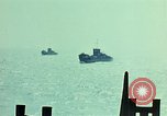 Immagine di Grandi dimensioni NEGLI STATI UNITI Landing Craft Fanteria Inghilterra, 1944, secondo 15 filmato di repertorio 65675020452