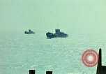 Immagine di Grandi dimensioni NEGLI STATI UNITI Landing Craft Fanteria Inghilterra, 1944, secondo 19 filmato di repertorio 65675020452