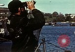 Immagine di US landing craft riuniti in una baia Inghilterra, 1944, secondo 17 filmato di repertorio 65675020453
