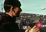 Immagine di US landing craft riuniti in una baia Inghilterra, 1944, secondo 26 filmato di repertorio 65675020453