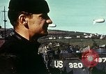 Immagine di US landing craft riuniti in una baia Inghilterra, 1944, secondo 34 filmato di repertorio 65675020453