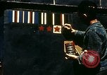 Immagine di Diversi Landing Craft Infantry preparando per sbarco in Normandia Inghilterra, 1944, secondo 35 filmato di repertorio 65675020454