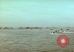 Standbild amphibischen Ausbildung Pacific Theater, 1944, aus Sekunde 53 historischem Filmmaterial Videoclip 65675020456