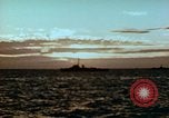 Standbild Amphibious task force Pacific Theater, 1944, aus Sekunde 27 historischem Filmmaterial Videoclip 65675020458
