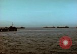 Standbild Amphibious task force Pacific Theater, 1944, aus Sekunde 61 historischem Filmmaterial Videoclip 65675020458