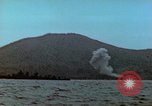 Standbild USA Amphibious Assault auf der Insel im Pazifik Pacific Theater, 1944, aus Sekunde 13 historischem Filmmaterial Videoclip 65675020459