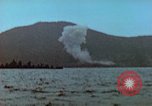 Standbild USA Amphibious Assault auf der Insel im Pazifik Pacific Theater, 1944, aus Sekunde 25 historischem Filmmaterial Videoclip 65675020459