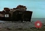 Image Landing Ship Tank Îles Mariannes du Nord, 1945, de la seconde 38 séquences d'archives historiques vidéo 65675020460