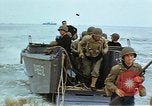 Standbild Landung Manöver United States USA, 1942, aus Sekunde 23 historischem Filmmaterial Videoclip 65675020474