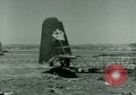 Standbild Wrack der Deutschen Messerschmitt Me 323 Gigant Flugzeug in Tunis Tunis Tunesien, 1943, aus Sekunde 22 historischem Filmmaterial Videoclip 65675020477