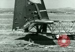 Standbild Wrack der Deutschen Messerschmitt Me 323 Gigant Flugzeug in Tunis Tunis Tunesien, 1943, aus Sekunde 25 historischem Filmmaterial Videoclip 65675020477