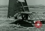 Standbild Wrack der Deutschen Messerschmitt Me 323 Gigant Flugzeug in Tunis Tunis Tunesien, 1943, aus Sekunde 34 historischem Filmmaterial Videoclip 65675020477