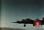 Standbild B-17-Bomber Pueblo Army Air Field Colorado USA, 1943, aus Sekunde 11 historischem Filmmaterial Videoclip 65675020484