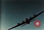 Standbild B-17-Bomber Pueblo Army Air Field Colorado USA, 1943, aus Sekunde 28 historischem Filmmaterial Videoclip 65675020484