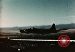 Standbild B-17-Bomber Pueblo Army Air Field Colorado USA, 1943, aus Sekunde 38 historischem Filmmaterial Videoclip 65675020484