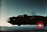 Standbild B-17-Bomber Pueblo Army Air Field Colorado USA, 1943, aus Sekunde 44 historischem Filmmaterial Videoclip 65675020484