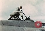 Standbild B-17-Bomber Northamptonshire England, 1943, aus Sekunde 5 historischem Filmmaterial Videoclip 65675020485