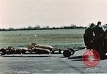 Standbild B-17-Bomber Northamptonshire England, 1943, aus Sekunde 17 historischem Filmmaterial Videoclip 65675020485