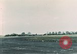 Standbild B-17-Bomber Northamptonshire England, 1943, aus Sekunde 37 historischem Filmmaterial Videoclip 65675020485