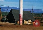 Standbild USA Soldaten Nordafrika, 1942, aus Sekunde 10 historischem Filmmaterial Videoclip 65675020486